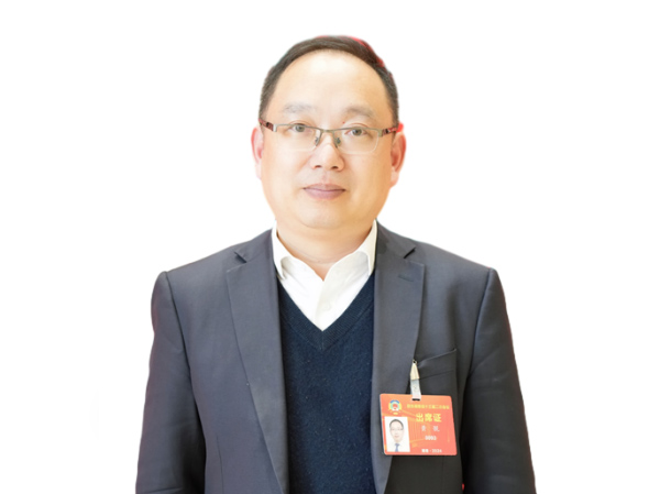 黄靓