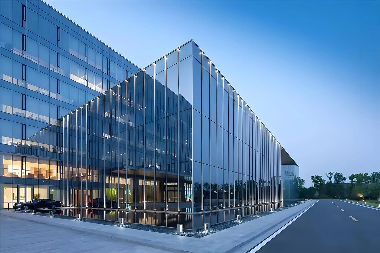 BIPV：建筑与光的共舞，开启绿色城市新纪元